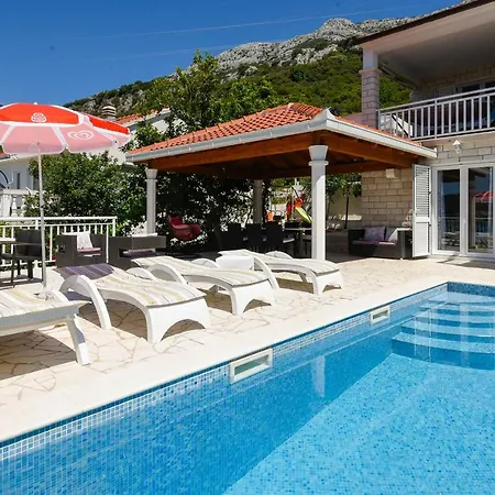 Perna Hébergement de vacances *