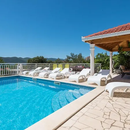 Hébergement de vacances Perna *